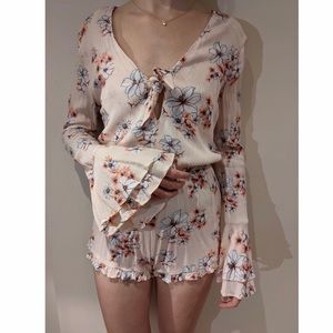 New, Forever 21 Women's Floral Pink Creamy Romper. Size Medium.